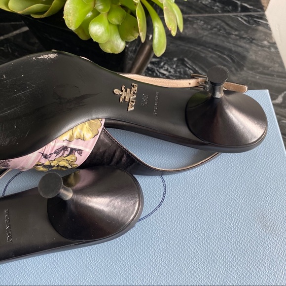 PRADA slingback kitten heel - Picture 7 of 10